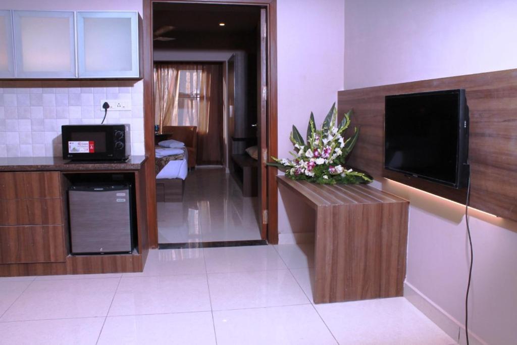 Savoury Business Hotel Bangalore Exterior photo